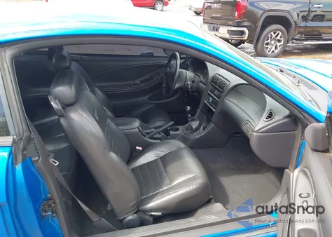 2000 Ford Mustang Gt z USA, uszkodzony, nr VIN 1FAFP42X5YF176550